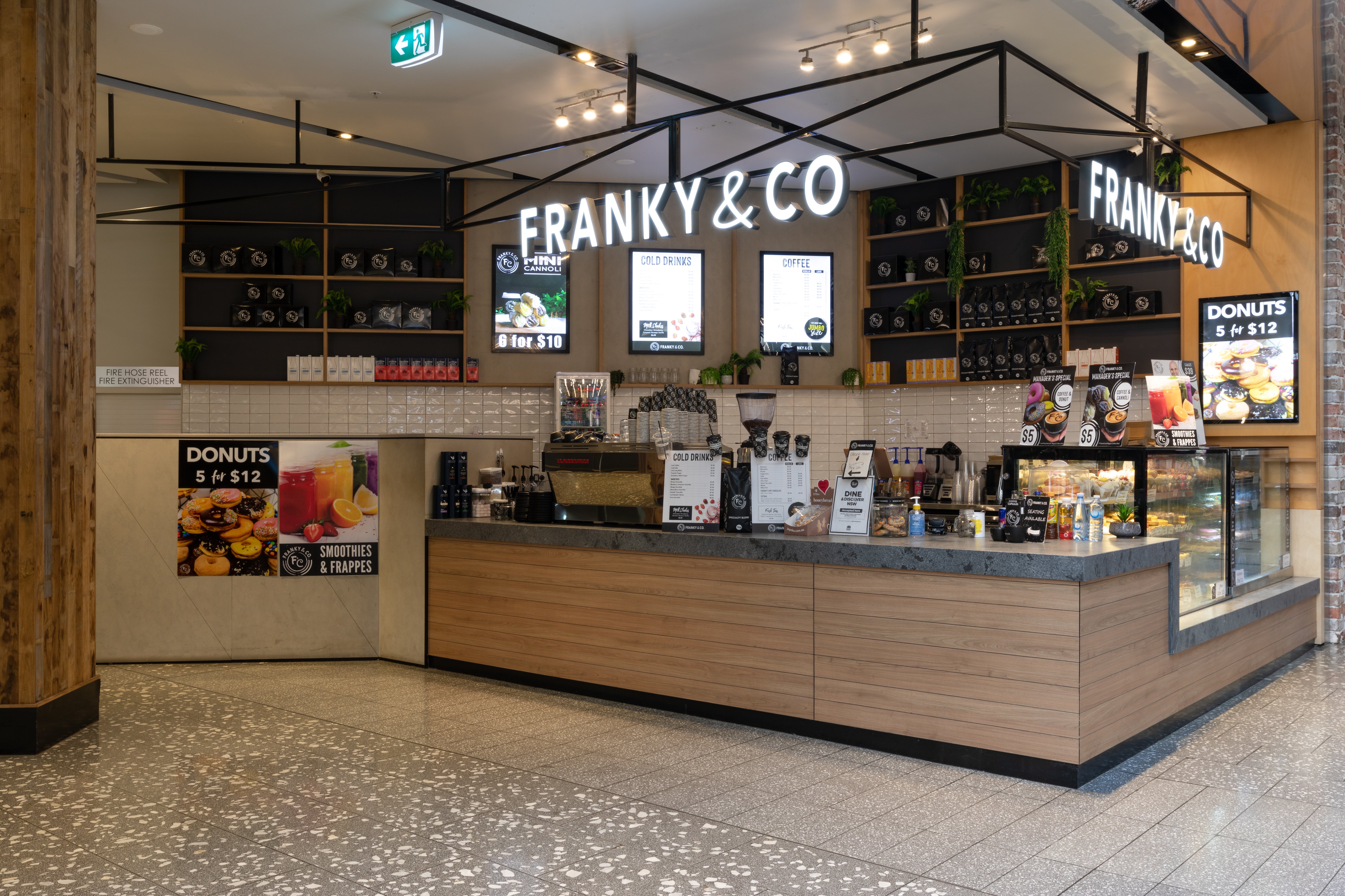 220614-MacarthurSquare-4 Franky and Co.jpg